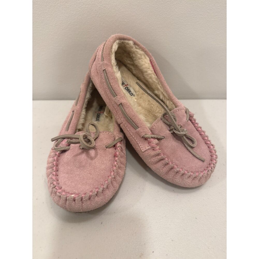 Minnetonka Cally Leather Moccasin Slippers Pink Blush Youth 1